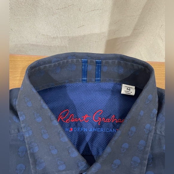 NWOT Robert Graham Dark Blue Skull Limited Edition Dress Shirt - Picture 3 of 6